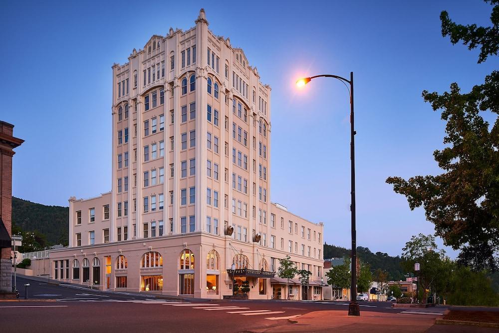 Ashland Springs Hotel Exterior foto